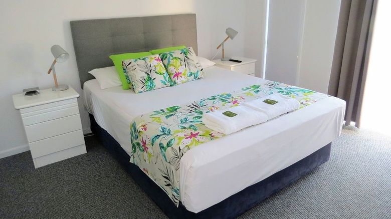 <b>The Shores Holiday Apartments Room</b>