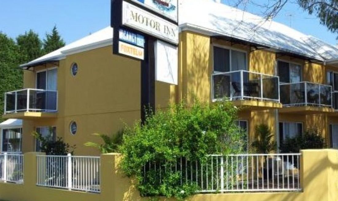 Admiral Nelson Motor Inn Exterior