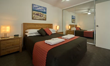 Albacore Apartments