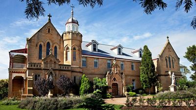 Abbey Boutique Hotel