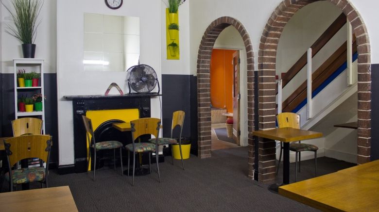 Adelaide Travellers Inn Lobby