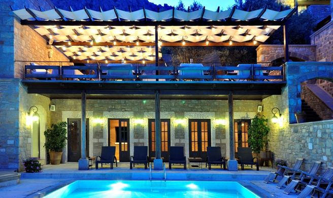 Ada Hotel Exterior