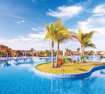 Memories Flamenco Beach Resort Pool