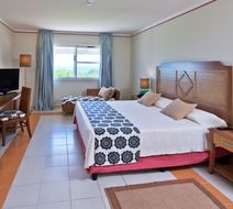 Memories Flamenco Beach Resort Room