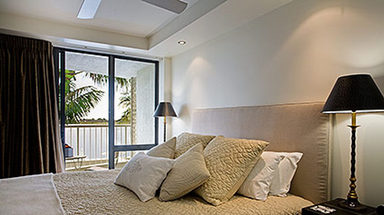 <b>Noosa Pacific Riverfront Resort Room</b>