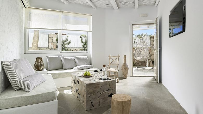 Delmar Apartments  and  Suites Suite