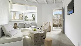 Delmar Apartments & Suites