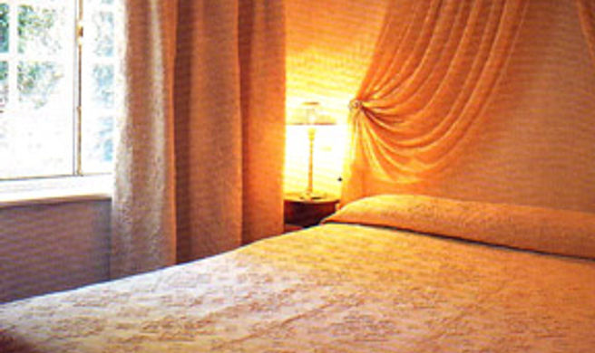 Lawrence's Hotel Room