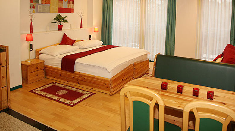 <b>Hotel Asperner Lowe Room</b>