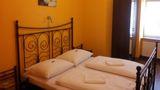 <b>Do Step Inn Room</b>