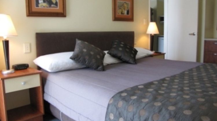 Aristotles North Shore Motel Room
