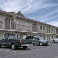 American Inn & Suites