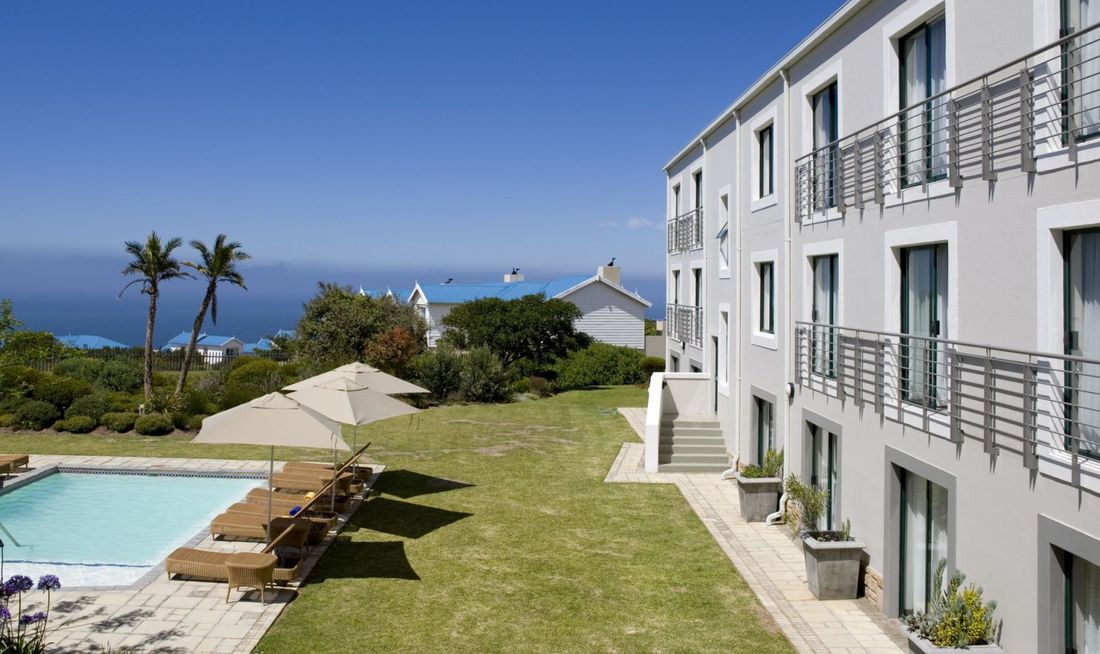 Garden Route Hotel Exterior