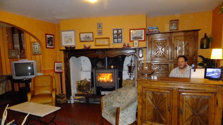<b>Hotel Les Templiers Lobby</b>