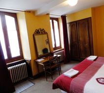 Hotel Les Templiers Room