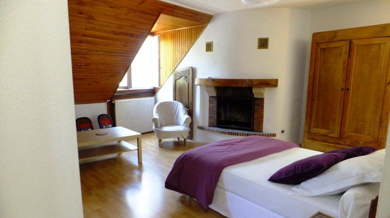 <b>Hotel Les Templiers Suite</b>