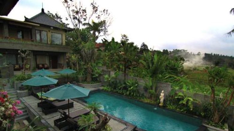 <b>DeMunut Balinese Resort & Spa Pool</b>