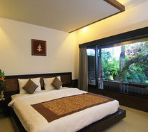 DeMunut Balinese Resort & Spa Room