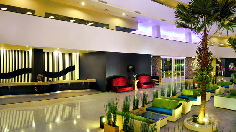 <b>Aston Cirebon Hotel & Convention Ctr Lobby</b> <b>Aston Cirebon Hotel & Convention Ctr Lobby</b>