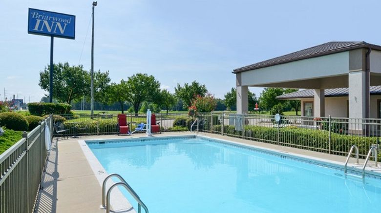 <b>Briarwood Inn of Geneva Pool</b>