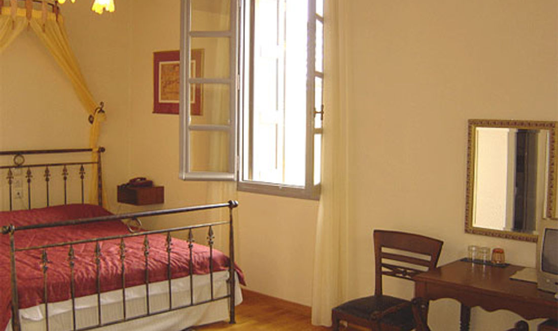 Hotel Belmondo Room