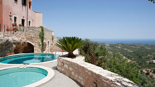 Kastellos Village Complex
