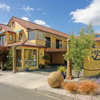Harbourside Lodge