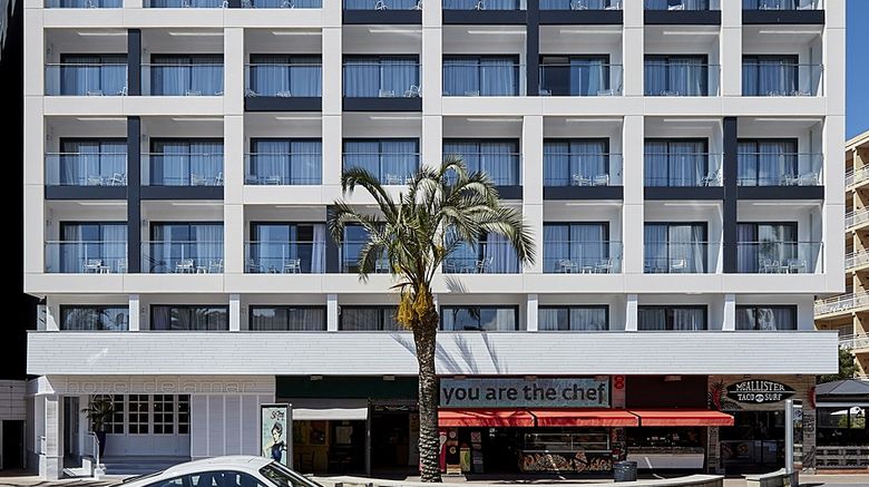 Hotel Delamar Exterior