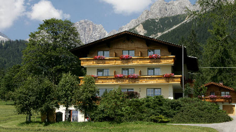 Alpenperle Exterior