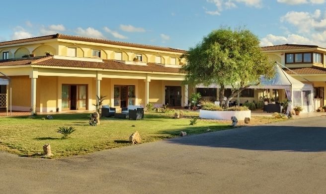 Hotel Petri Marini Exterior