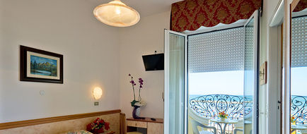Hotel Montanari Room