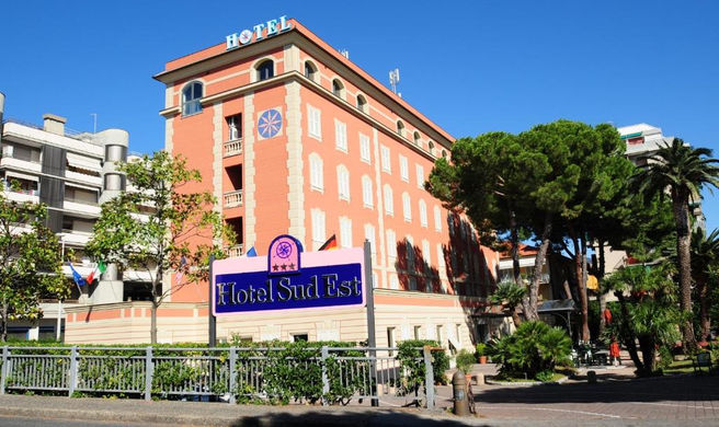 Hotel Sud Est Exterior