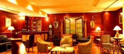 Metropolitan Deira Hotel Lobby