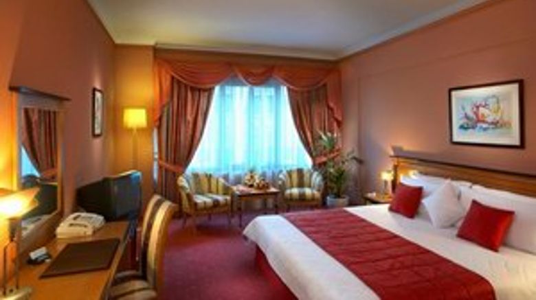 <b>Metropolitan Deira Hotel Room</b>