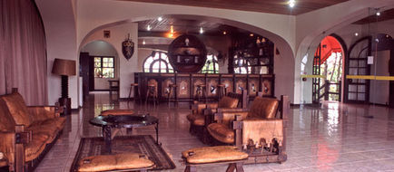 Praia Mole Hotel Lobby