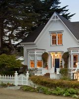 Blue Door Inn