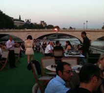 VIP Paris, Yacht Hotel Restaurant