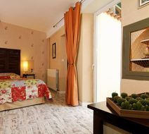 La Cour Des Saligues Room