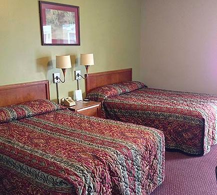 Travelers Suites Room