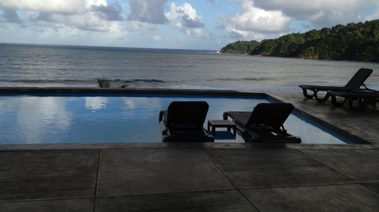 <b>Pagua Bay House Oceanfront Cabanas Pool</b>
