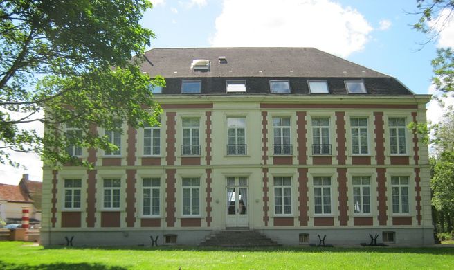 Chateau de Moulin le Comte B&B Exterior