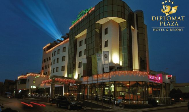 Diplomat Plaza Hotel & Resort Exterior