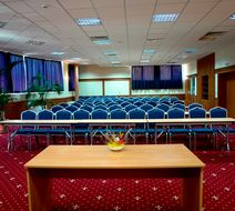 Diplomat Plaza Hotel & Resort Meeting