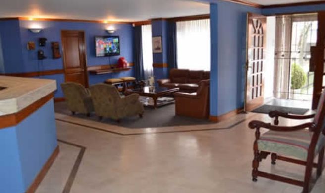 Chico Imperial Suites Lobby