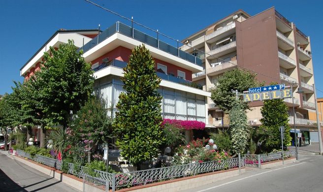 Hotel Adele Exterior