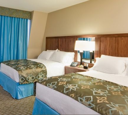 Bicycle Street Inn & Suites Room