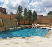 The Historic Hotel Settles Pool