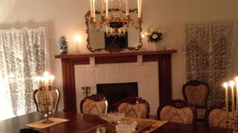 <b>Shiloh Chennault B&B & Inn Restaurant</b> <b>Shiloh Chennault B&B & Inn Restaurant</b>