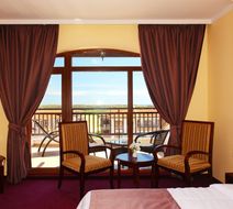 The Vineyards Resort Room