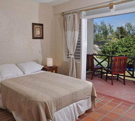 Ocean Spray Beach Apartments Room